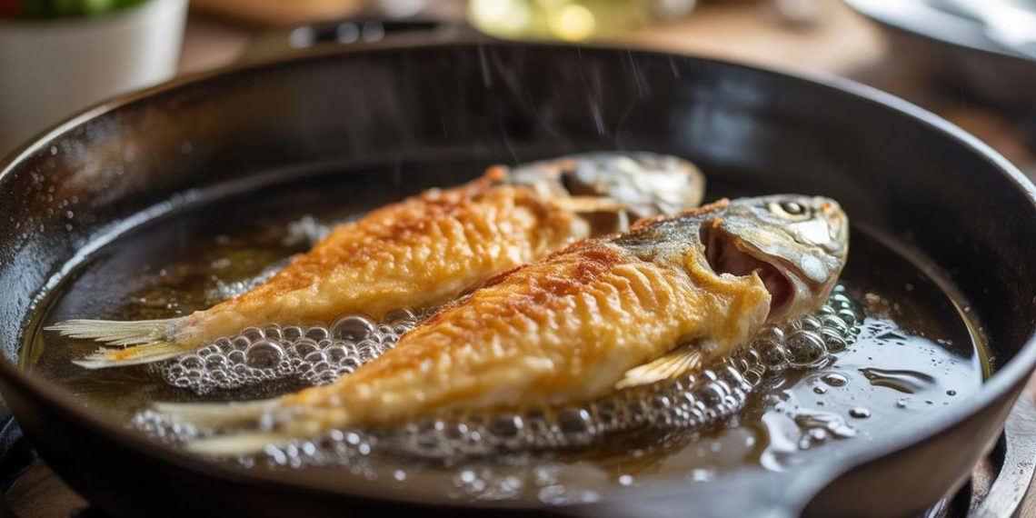 Cara Menggoreng Ikan Agar Matang Merata Renyah dan Tidak Gosong