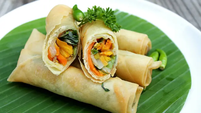 Tips dan Resep Spring Roll Renyah Sempurna untuk Camilan di Pesta
