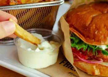 Manfaat Mayones yang Jarang Diketahui Selain Sebagai Saus